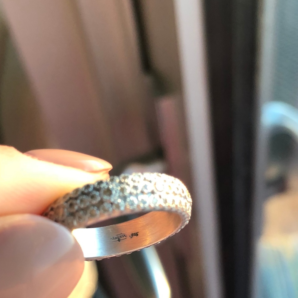 GOERGOUS ARMENTA STACKABLE DIAMOND RING